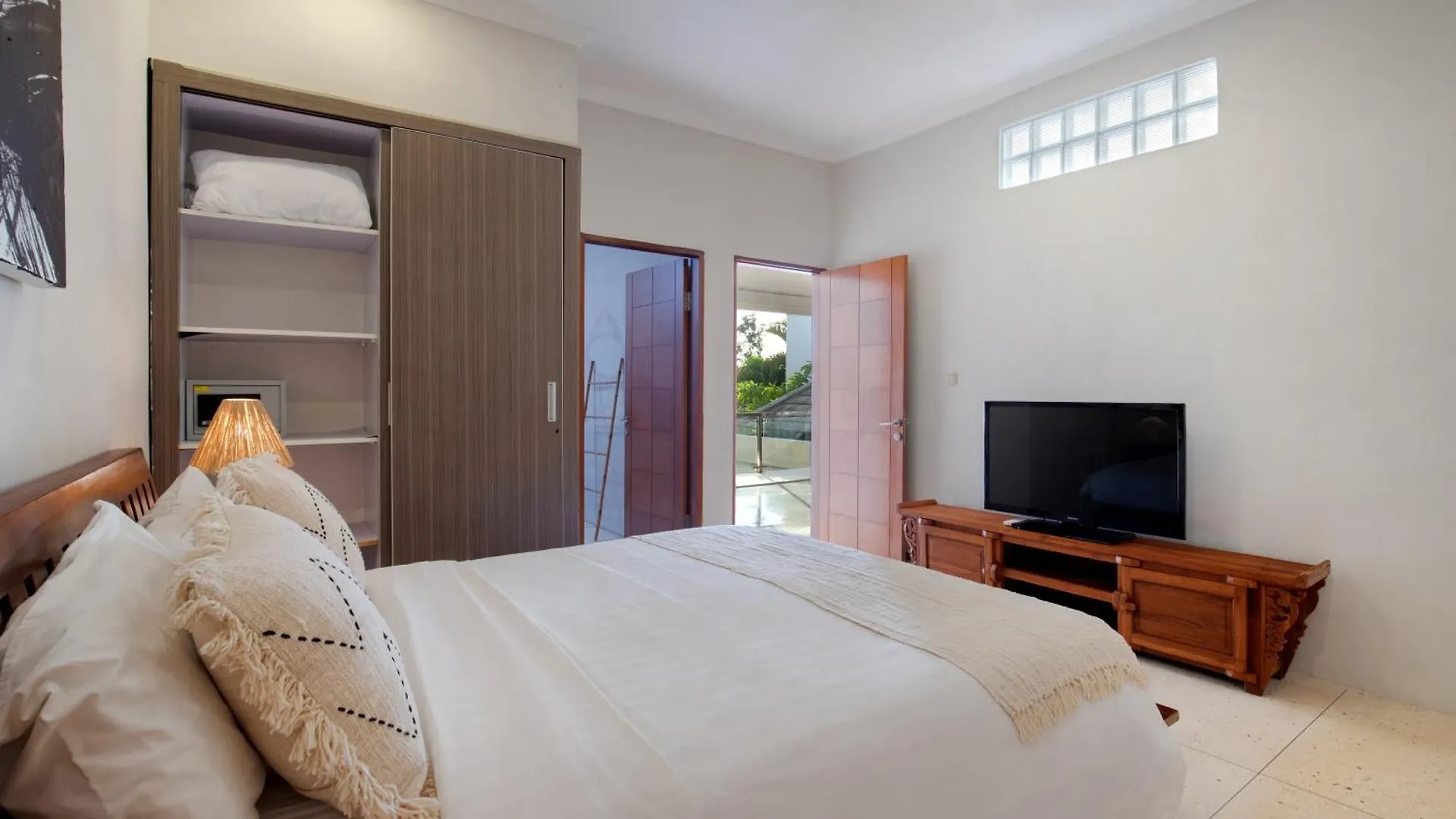 סמיניאק Villa Maleena